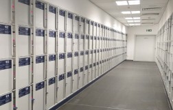 Luggage storage at Berlin Hauptbahnhof station