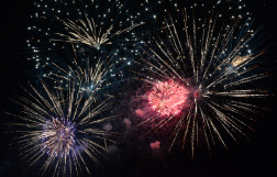 Салют 9 мая в Сочи