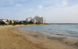 Пляж Лимасол Марина (Limassol Marina Beach)