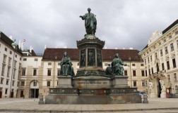 Памятник Францу II/I в Вене