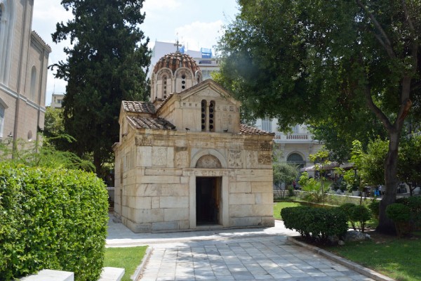 Церковь Айос-Элефтериос в Афинах