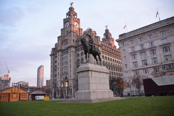Памятник Эдуарду VII в Ливерпуле