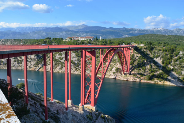 Масленицкий мост, Хорватия