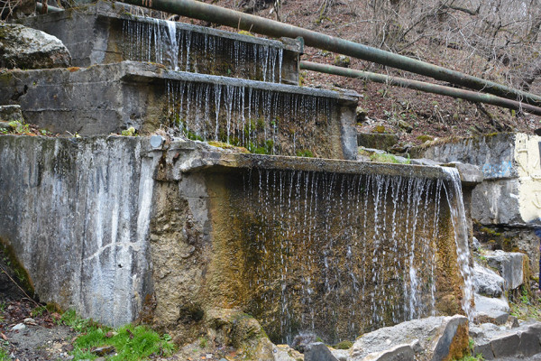 Водопад Каскадный у села Гусыра