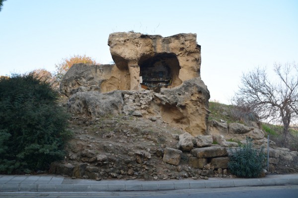Пещера святого Агапитикоса в Пафосе
