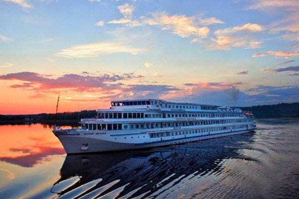 Курс на приключения: мир навигации речных круизов