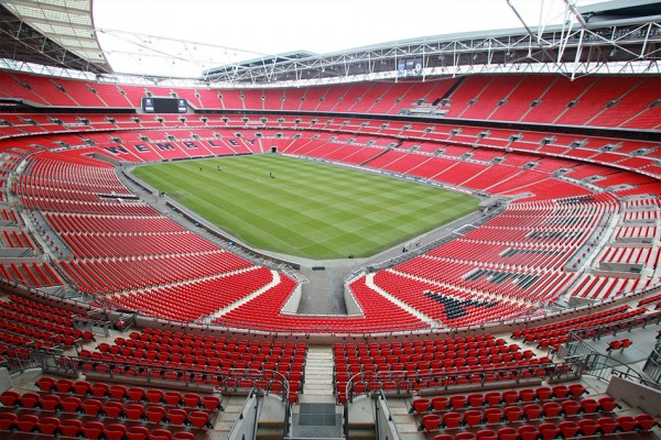 ТОП-3 самых знаменитых футбольных стадионов мира