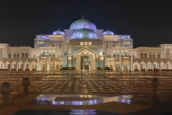 Президентский дворец Каср Аль Ватан (Qasr Al Watan)