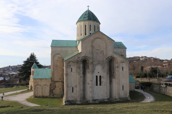 Храм Баграта