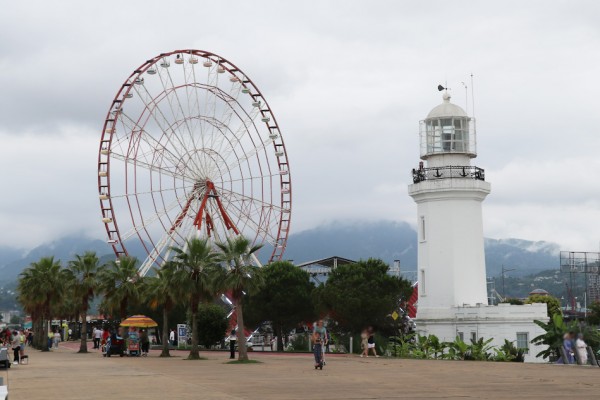 Колесо обозрения в Батуми